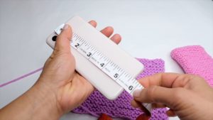 knit phone pocket